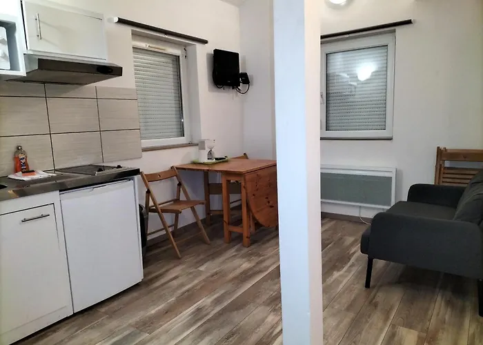 Appart\'Hotel Les Acacias Courte Et Longue Duree