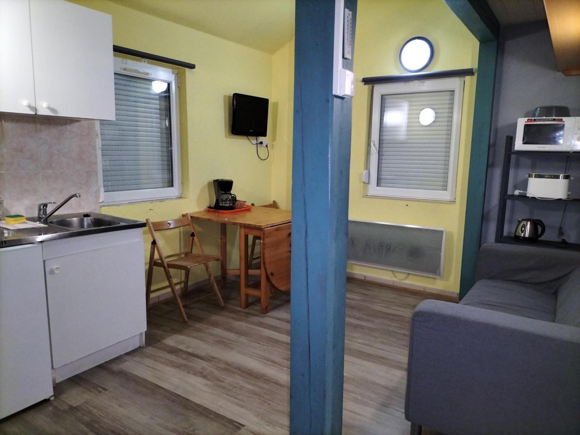Les Acacias Courte Et Longue Duree Aparthotel *